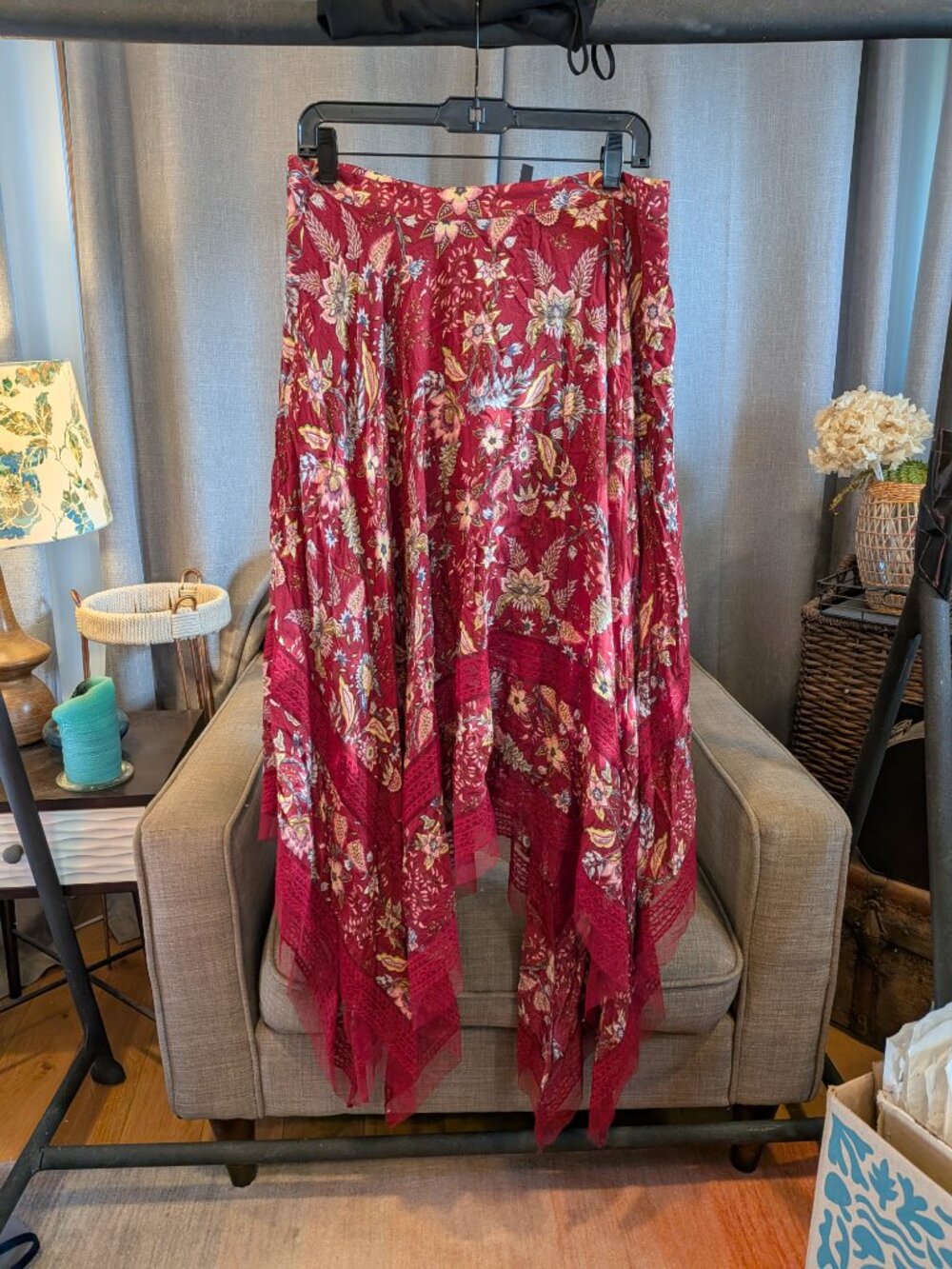 Fall Flowey Maroon Floral Paisley High/Low Maxi Skirt BCBGMaxaza Size L NWT